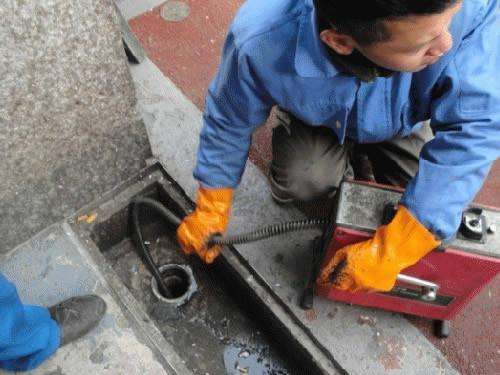 兴庆疏通下水道